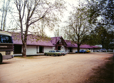 Photograph, Chateau Tahbilk Winery; 9 Oct 1994, 09/10/1994