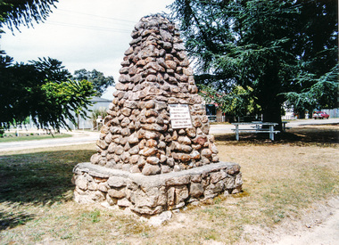Photograph, Hume and Hovell Monument, Swanpool, Spring Excursion, Hume and Hovell's 1824 expedition (Part 2), 26 October 1997, 26/10/1997