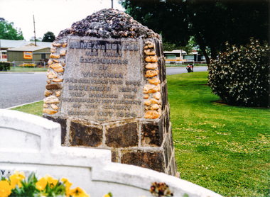 Photograph, Hume and Hovell Monument, Yea, Spring Excursion, Hume and Hovell's 1824 expedition (Part 2), 26 October 1997, 26/10/1997