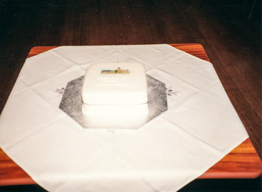 Photograph, 25th Anniversary Dinner Cake, Shire of Eltham Historical Society Function held at St Margaret's Church Hall, Wednesday 8th July 1992, 08/07/1992