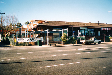 Photograph, Doug Orford, Eltham Village Shopping Centre renovations, corner Arthur Street and Main Road, Eltham, September 1999, 1999