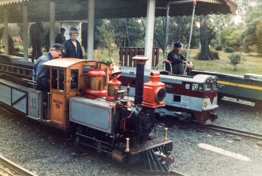 Photograph, Diamond Valley Railway, Eltham Lower Park, c.1990, 1990c