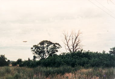 Photograph, Bond's Airship at South Morang