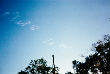 Photograph, Sky writing viewed from Jingalong, 110 Ryans Road, Eltham, 1991