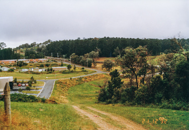 Photograph, Metropolitan Water pipe track looking east near The Esplanade, Research, 21 December 1992, 21/12/1992