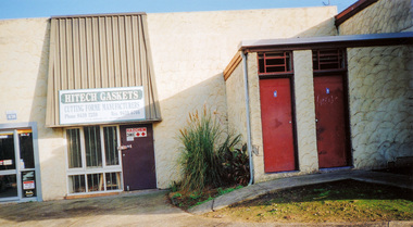 Photograph, 7/38 Bridge Street, cnr of Susan Street, Eltham, 15 July 2009, 15/07/2009