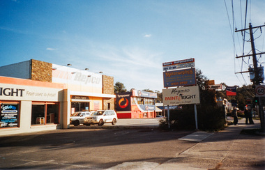 Photograph, 1/30 and 3/30 Bridge Street, Eltham, 16 May 2010, 16/05/2010