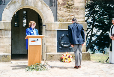 Photograph, Bob Elworthy, Diamond Valley Veterans lays the first wreath to the Vietnam conflict, Rededication Ceremony, War Memorial Tower, Kangaroo Ground. 8 November, 2001, 08/11/2001