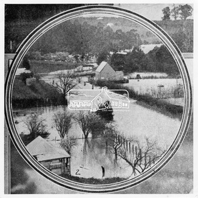 Photograph, Leader Publishing Co, Floods at Diamond Creek, Sep. 1924