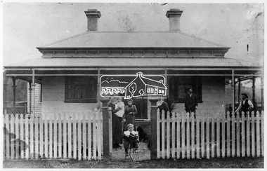 Photograph, Hurst and Gray families, 1901
