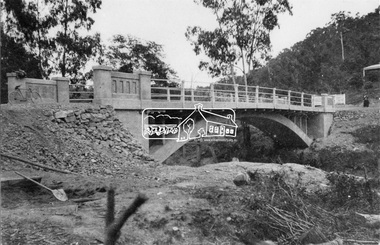 Negative - Photograph, New bridge at Hurstbridge, 1917