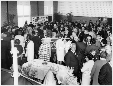 Photograph, Early Residents' Reunion, Shire of Eltham Centenary Celebrations, 8 Aug 1971