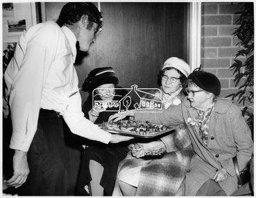 Photograph, Early Residents' Reunion, Shire of Eltham Centenary Celebrations, 8 Aug 1971