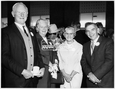 Photograph, Early Residents' Reunion, Shire of Eltham Centenary Celebrations, 8 Aug 1971