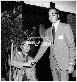 Photograph, Cr. Dreverman with Mr. Alan Marshall, 7 Jul 1971