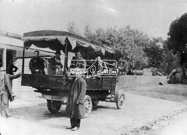 Negative - Photograph, Mail coach en route to Hurstbridge, c.1922