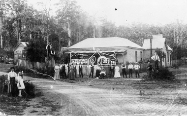Photograph, Thomson's Kinglake Hotel