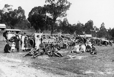 Photograph, Returned soldiers picnic, Police Paddocks, Queenstown, c.1916, c.1916