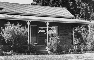 Negative - Photograph, Leader Publishing Co, Wingrove Cottage, c.1970