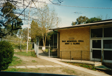 Photograph, Former War Memorial Hall Dental Clinic, c.August 1996, Aug 1996