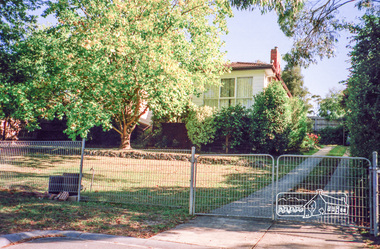 Photograph, Margaret Ball, 101 Franklin Street, Eltham, c.1999, 1999