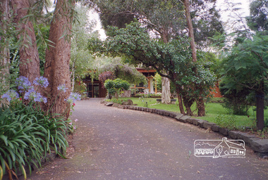 Photograph, Margaret Ball, 29 York Street, Eltham, Nov-Dec 1999, 1999
