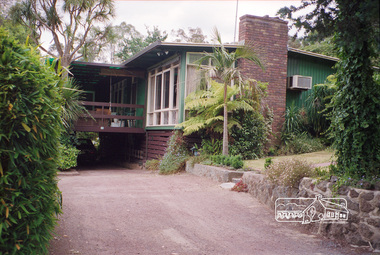 Photograph, Margaret Ball, 19 York Street, Eltham, Nov-Dec 1999, 1999