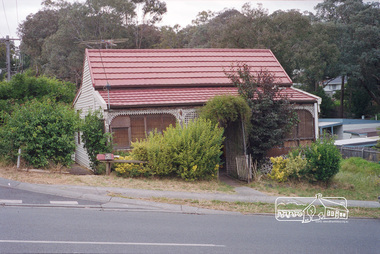 Photograph, Margaret Ball, 68 Bible Street, Eltham, Nov-Dec 1999, 1999