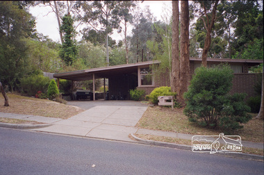 Photograph, Margaret Ball, 105 Bridge Street, Eltham, Nov-Dec 1999, 1999
