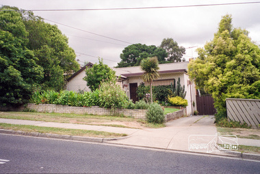 Photograph, Margaret Ball, 82 Bridge Street, Eltham, Nov-Dec 1999, 1999