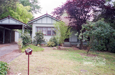 Photograph, Margaret Ball, 37 John Street, Eltham, Nov-Dec 1999, 1999