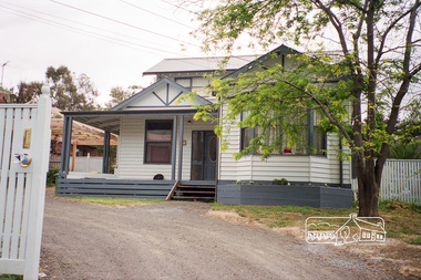 Photograph, Margaret Ball, 27 John Street, Eltham, Nov-Dec 1999, 1999