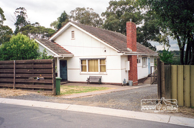 Photograph, Margaret Ball, 24 John Street, Eltham, Nov-Dec 1999, 1999