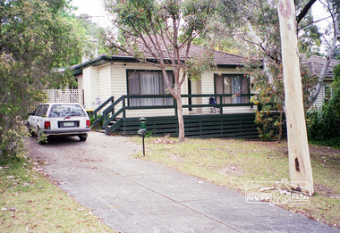 Photograph, Margaret Ball, 30 Henry Street, Eltham, Nov-Dec 1999, 1999