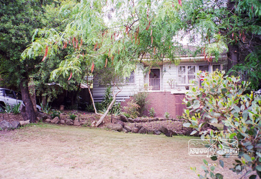 Photograph, Margaret Ball, 16 Henry Street, Eltham, Nov-Dec 1999, 1999