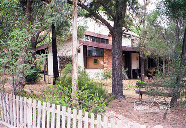 Photograph, Margaret Ball, 6 Taylor Street, Eltham, Nov-Dec 1999, 1999