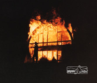 Photograph, Bernie Murray, Eltham Barrel, Sunday 4 June 1989; "Kitchen fire" just after tea time, 4 Jun 1989
