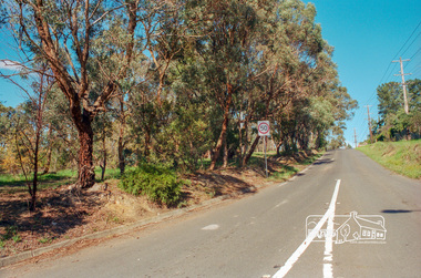 Photograph, Looking south along Bolton Street, Eltham just south of intersection with Main Road, c.May 2001