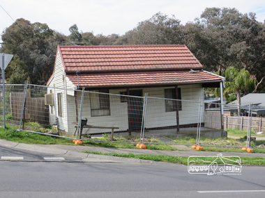 Photograph, Liz Pidgeon, 68 Bible Street, Eltham, 22 September 2017, 22/9/2017
