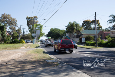 Photograph, Peter Pidgeon, North bound traffic routed up Main Road during Bolton Street upgrade, Eltham, 13 November, 2017, 13/11/2017