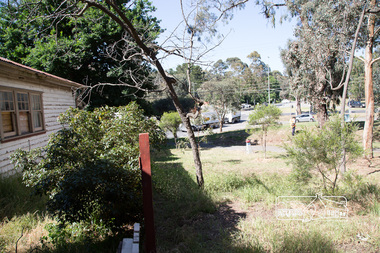 Photograph, Peter Pidgeon, Derelict house, 528 Main Road, Eltham, 13 November 2017, 13/11/2017