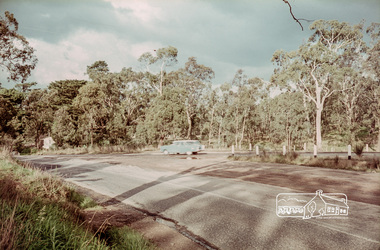 Photograph, Russell Yeoman, Intersection of Fitzsimons Lane with Main Road, Eltham, c.1969, 1969c