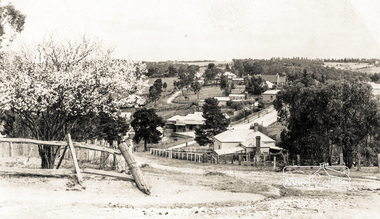 Photograph postcard, View at Diamond Creek, Vic., C. 1925-c.1930