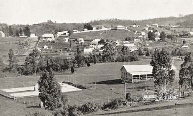 Photograph postcard, Diamond Creek Township, c.1913