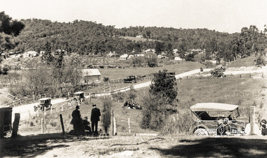 Photograph - Postcard, Rose Stereograph Company, View at Hurstbridge, Vic, c.1925