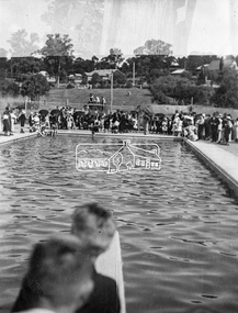 Photograph, Eltham - Opening Day of Swimming Pool, 19 December 1936, 19 Dec 1936