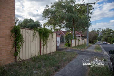 Photograph, Peter Pidgeon, 28 Luck Street (cnr of Bible St.), Eltham, 11 February 2018, 11/2/2018