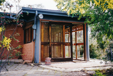 Photograph, Gayle Blackwood, Mudbrick house, possibly St Andrews area, c. Feb 2002, 2002