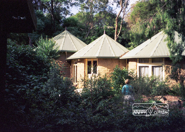Photograph, Gayle Blackwood, Gwen and Gordon Ford's home, Pitt Street, Eltham