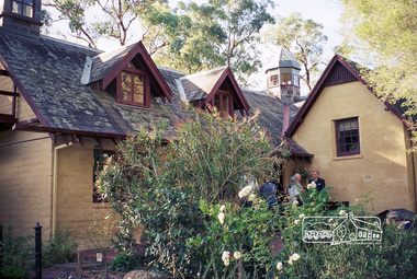 Photograph, Gayle Blackwood, Mudbrick home, "Rocknall', Diamond Street, Eltham
